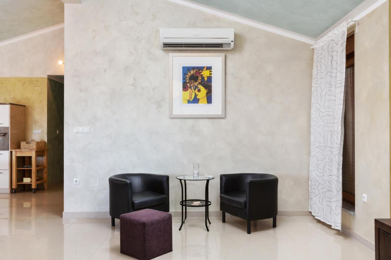 Marlera - Penthouse Leilighet Ližnjan Eksteriør bilde